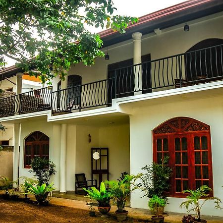 Nivahana Homestay Kandy Buitenkant foto