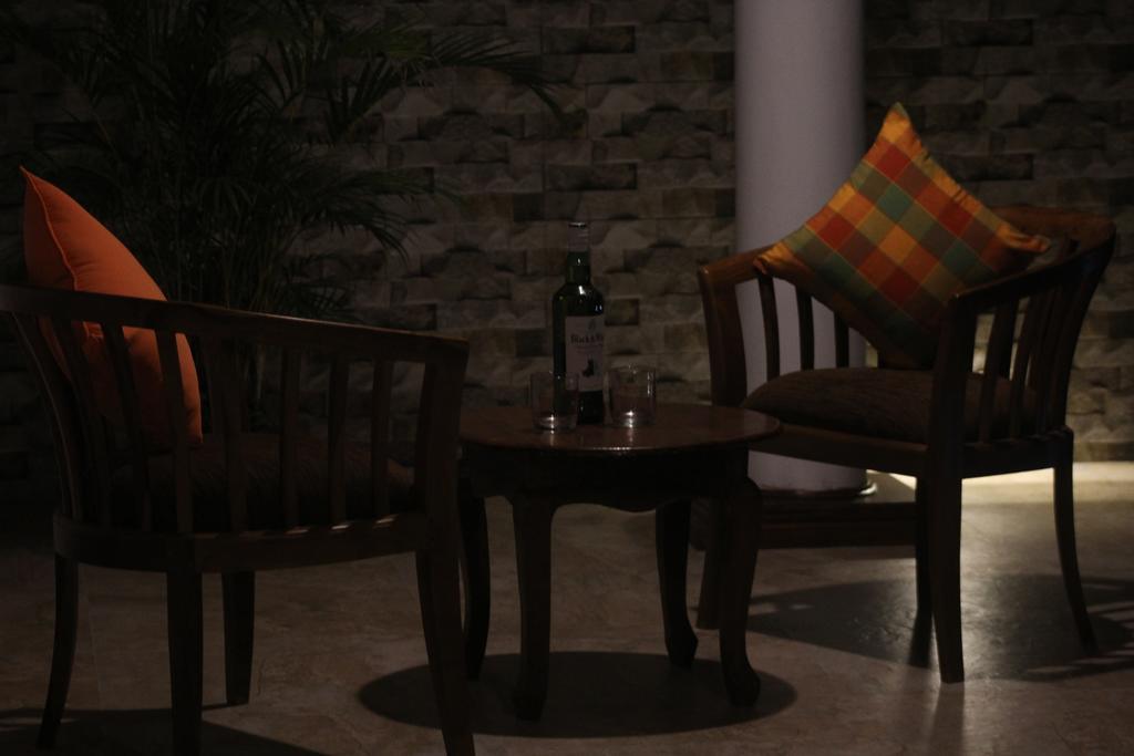 Nivahana Homestay Kandy Buitenkant foto