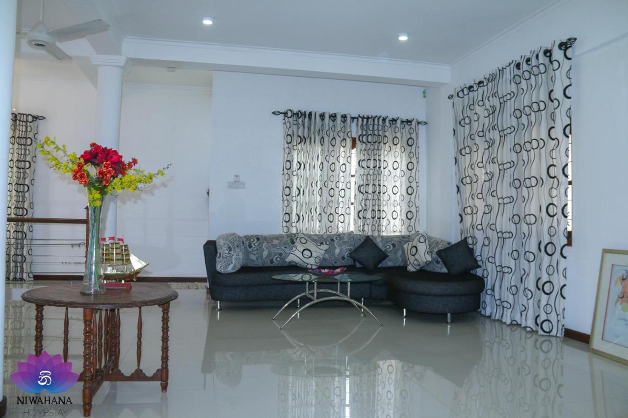 Nivahana Homestay Kandy Buitenkant foto