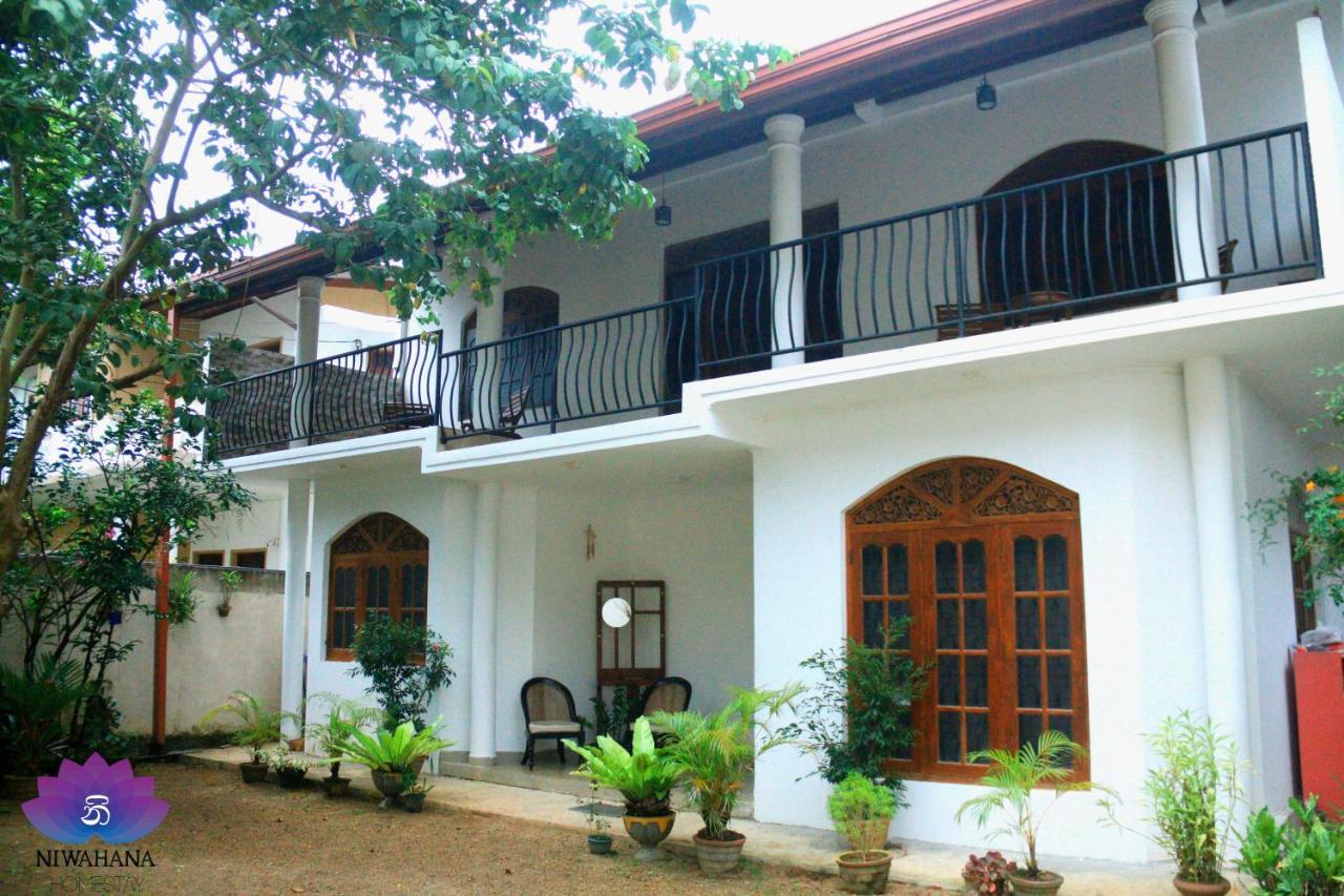 Nivahana Homestay Kandy Buitenkant foto