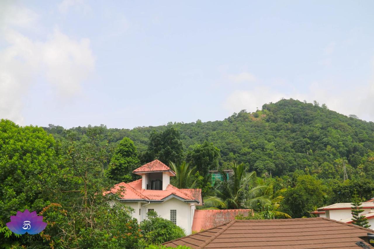 Nivahana Homestay Kandy Buitenkant foto