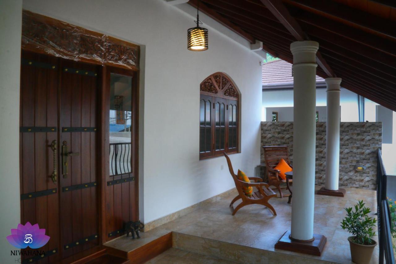 Nivahana Homestay Kandy Buitenkant foto