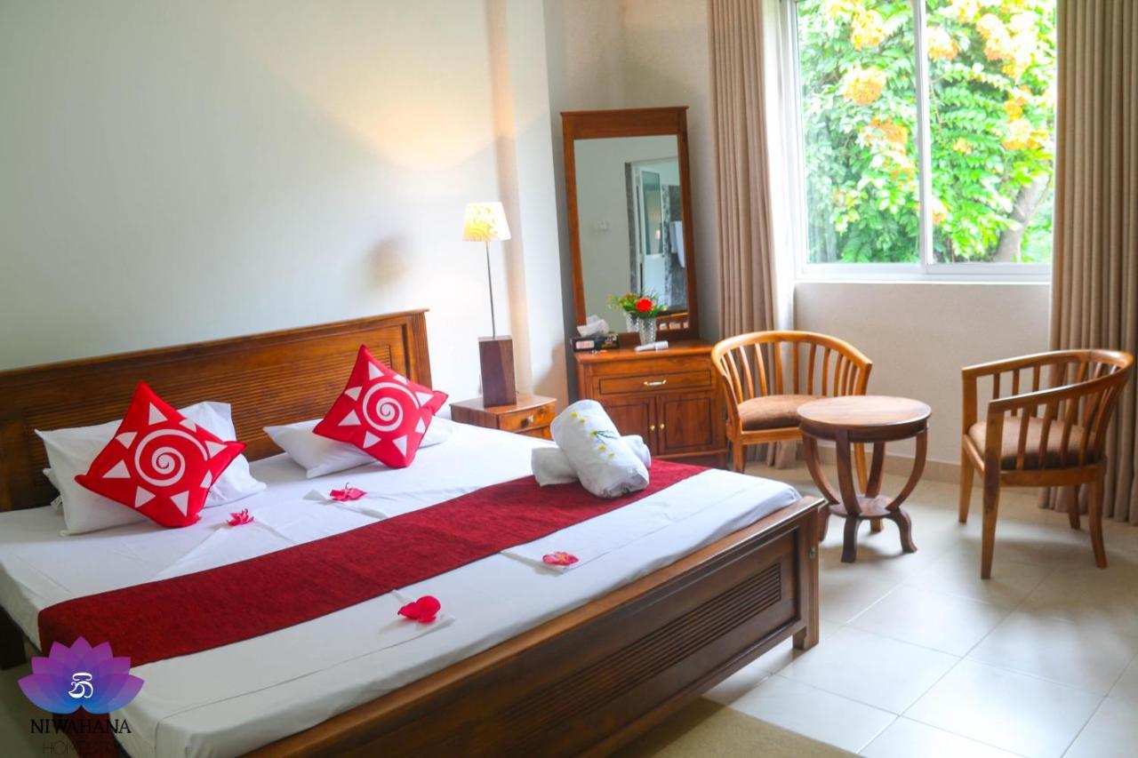 Nivahana Homestay Kandy Buitenkant foto