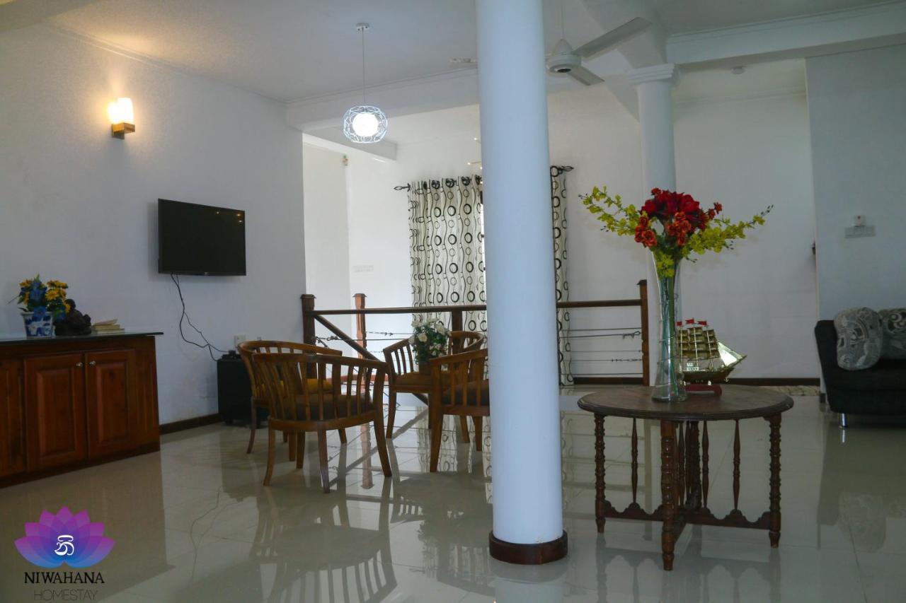 Nivahana Homestay Kandy Buitenkant foto